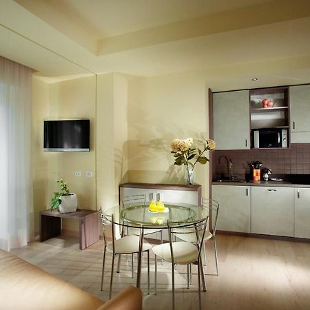 Residence Elisabetta Cesenatico Esterno foto